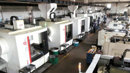 荣堃机械闪耀《非凡匠人》 全设备矩阵赋能，多品类协同发力，领航中国智造扬帆出海